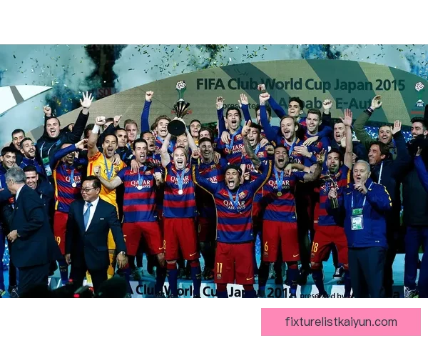 西甲新赛季即将开启，球迷期待精彩瞬间与激烈对决表现亮眼